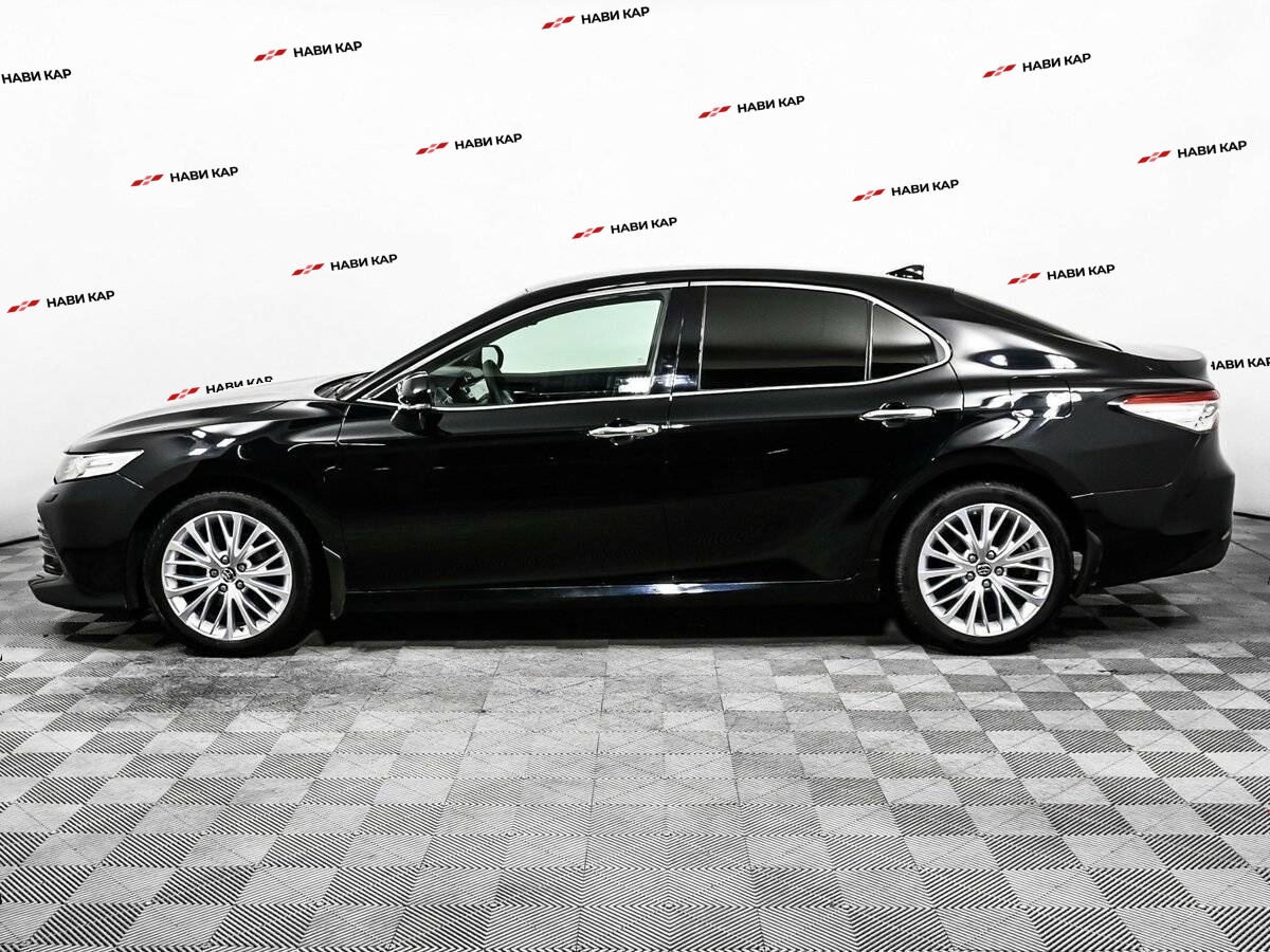 Toyota Camry с пробегом — 2019 год. Фото: #7