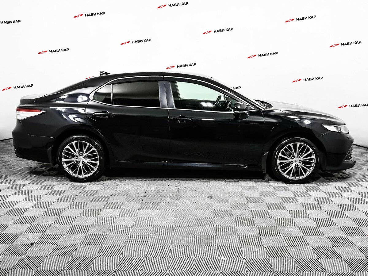 Toyota Camry с пробегом — 2019 год. Фото: #3