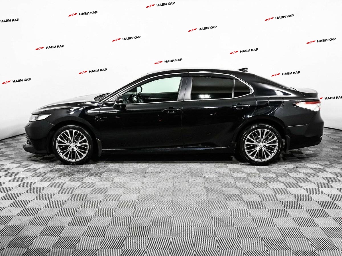 Toyota Camry с пробегом — 2019 год. Фото: #7