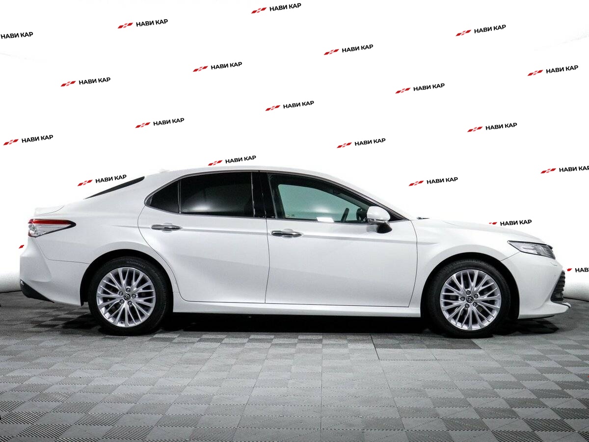 Toyota Camry с пробегом — 2019 год. Фото: #3
