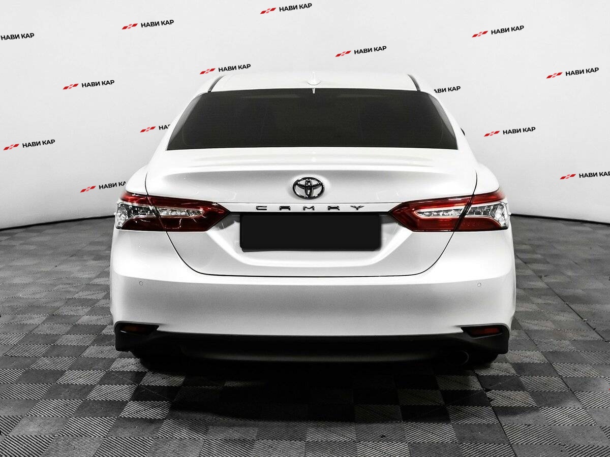 Toyota Camry с пробегом — 2020 год. Фото: #5