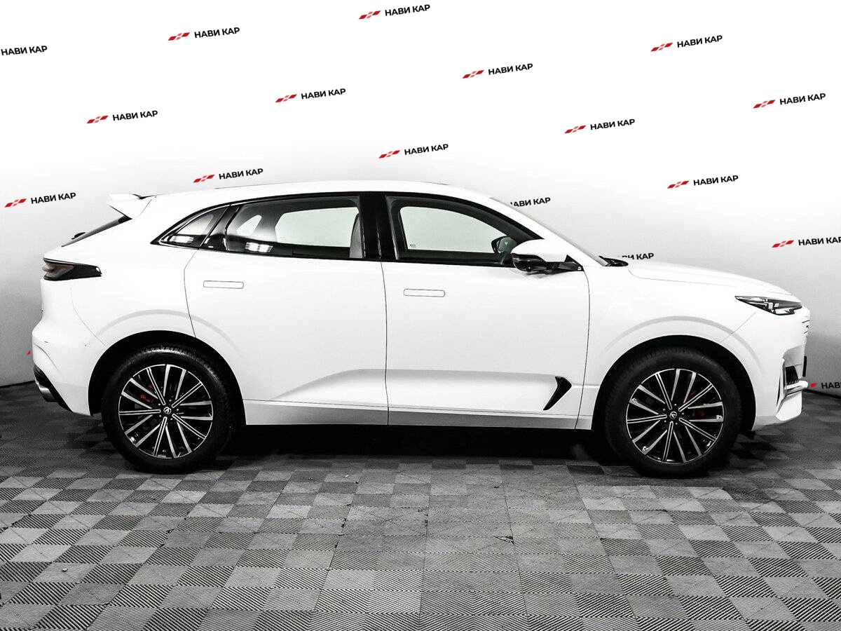 Changan UNI-K с пробегом — 2023 год. Фото: #3