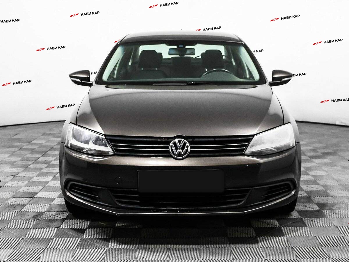 Volkswagen Jetta с пробегом — 2013 год. Фото: #1