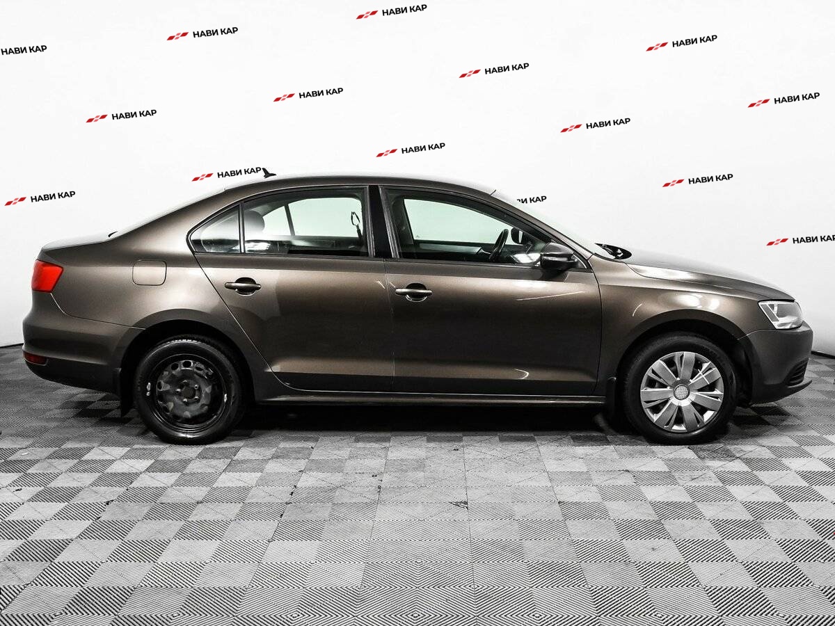 Volkswagen Jetta с пробегом — 2013 год. Фото: #3