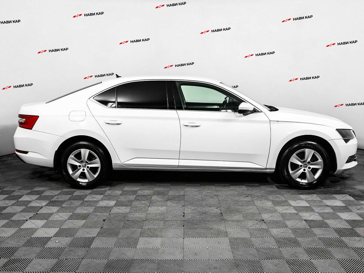 Skoda Superb с пробегом — 2016 год. Фото: #3
