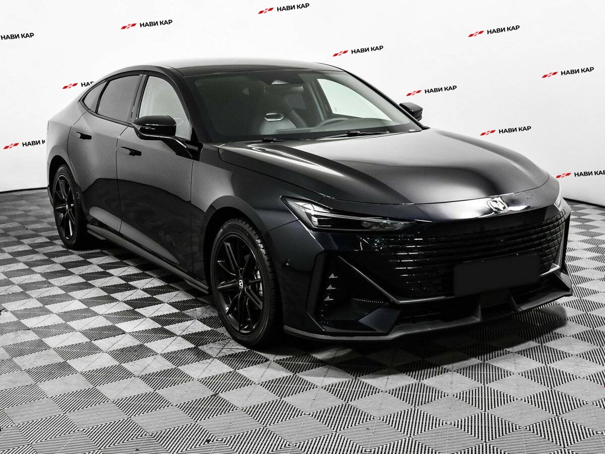 Changan UNI-V с пробегом — 2024 год. Фото: #2