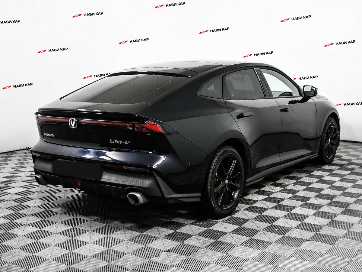 Changan UNI-V с пробегом — 2024 год. Фото: #4