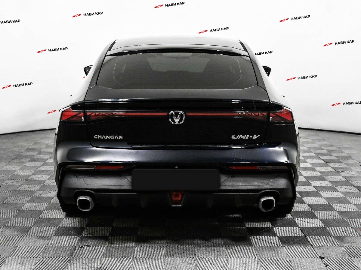 Changan UNI-V с пробегом — 2024 год. Фото: #5