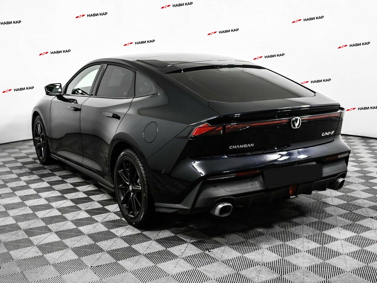 Changan UNI-V с пробегом — 2024 год. Фото: #6