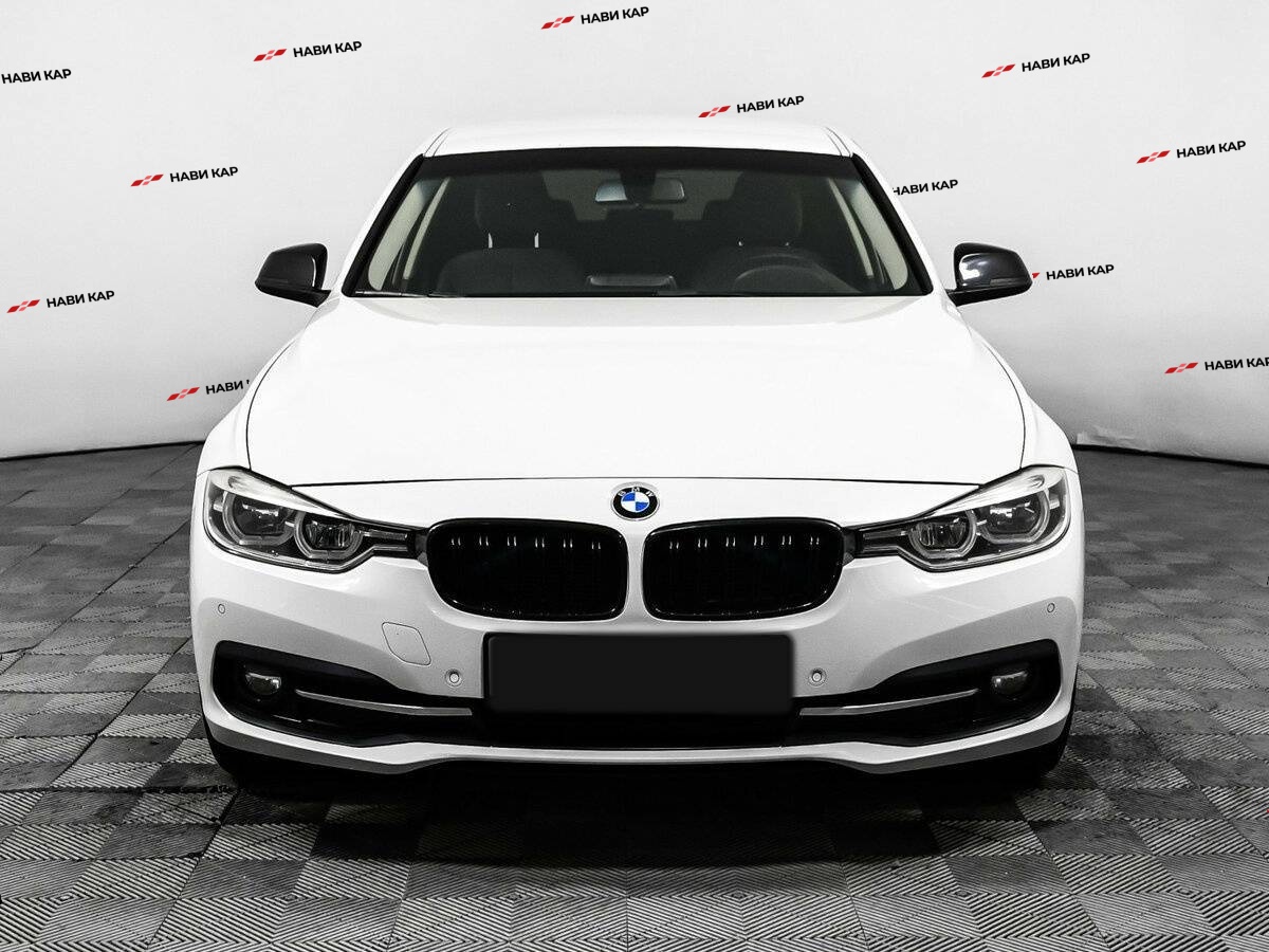 BMW 3 серии с пробегом — 2017 год. Фото: #1