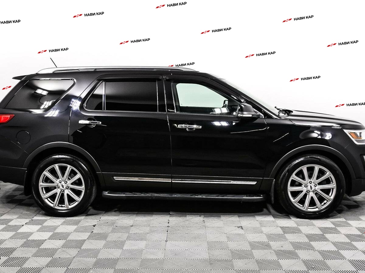 Ford Explorer с пробегом — 2018 год. Фото: #3