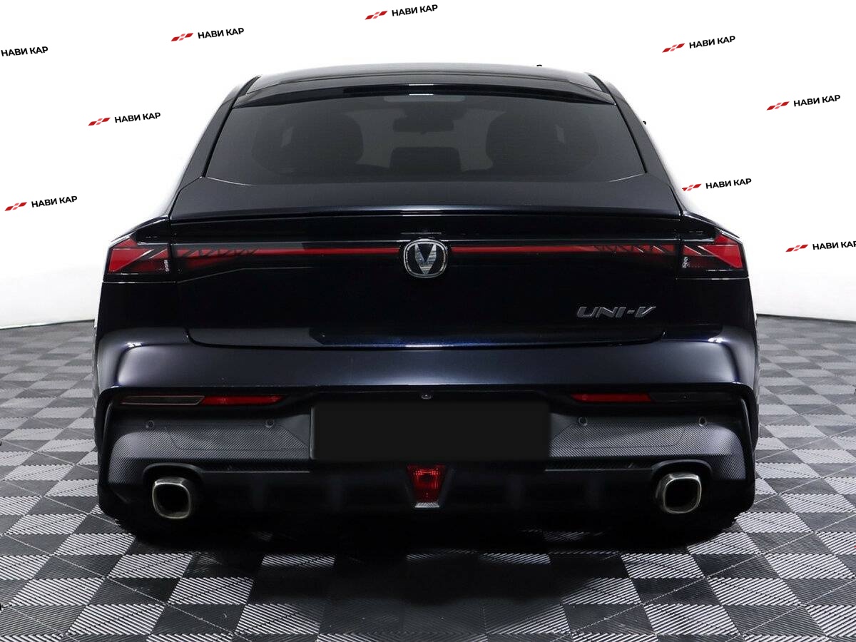 Changan UNI-V с пробегом — 2023 год. Фото: #5