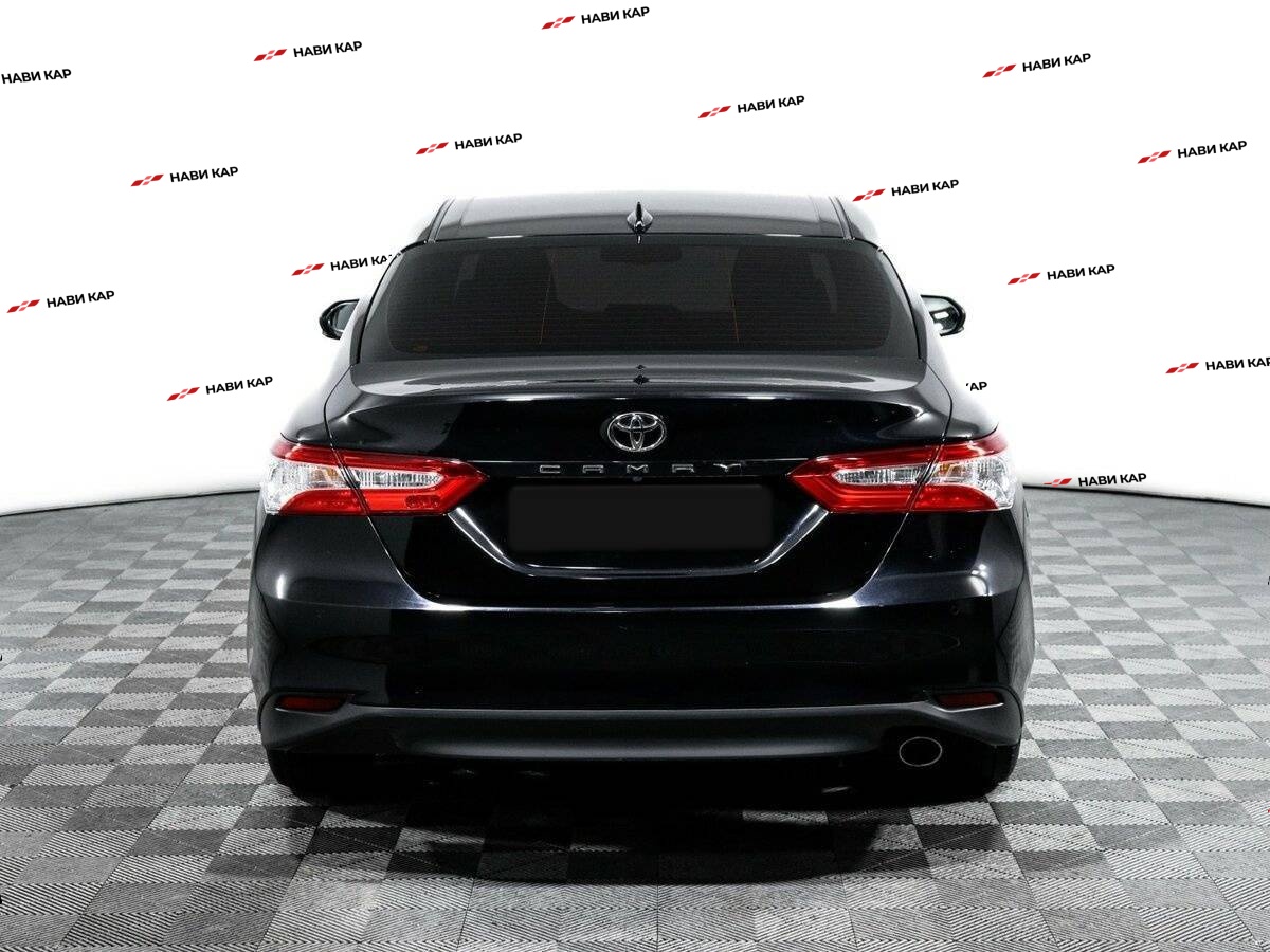 Toyota Camry с пробегом — 2018 год. Фото: #5