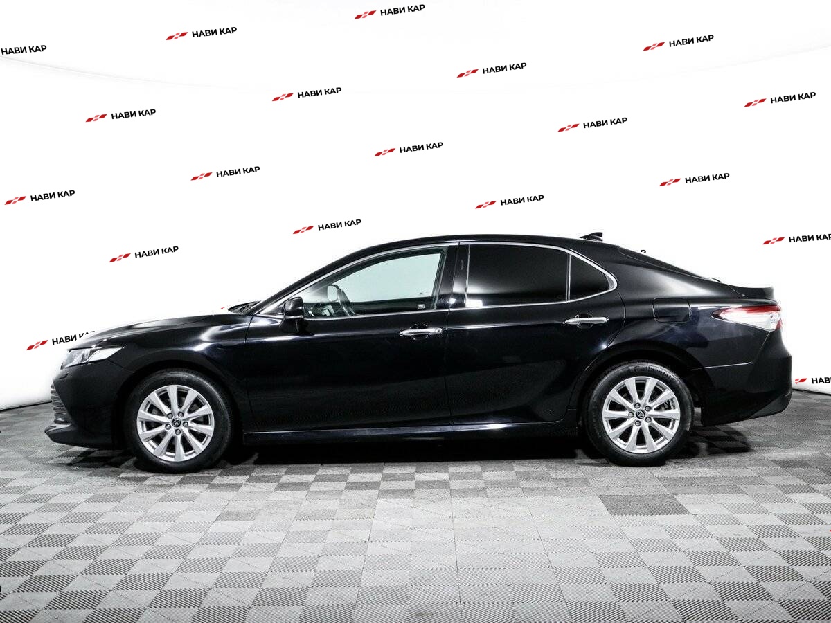 Toyota Camry с пробегом — 2018 год. Фото: #7