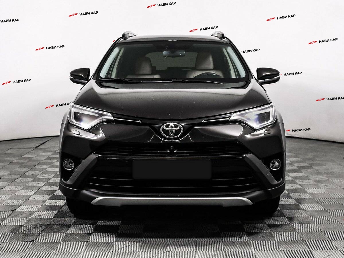 Toyota RAV4 с пробегом — 2015 год. Фото: #1