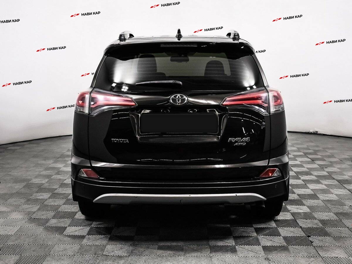 Toyota RAV4 с пробегом — 2015 год. Фото: #5