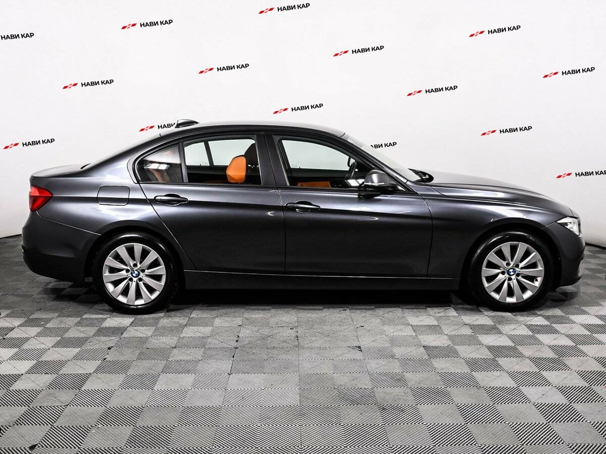 BMW 3 серии с пробегом — 2017 год. Фото: #3