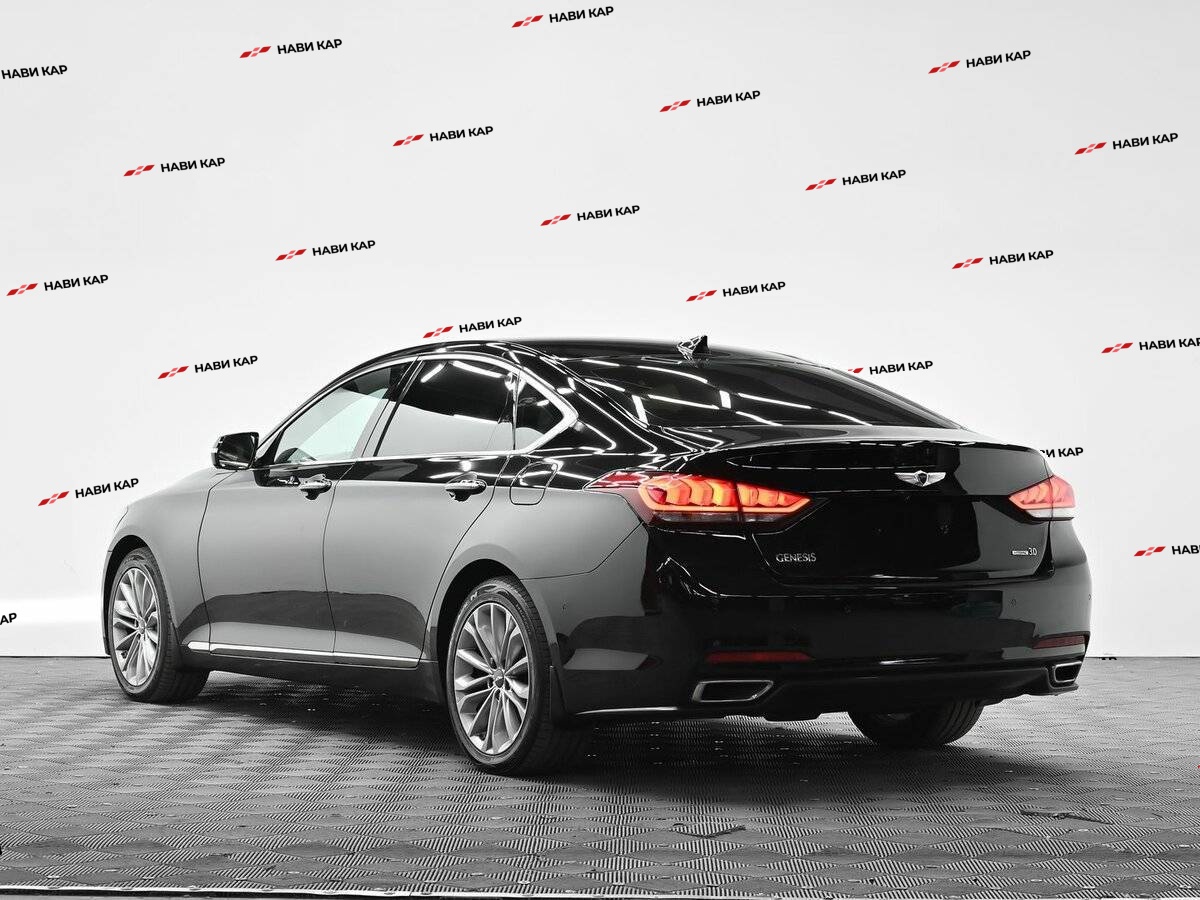 Hyundai Genesis с пробегом — 2016 год. Фото: #2