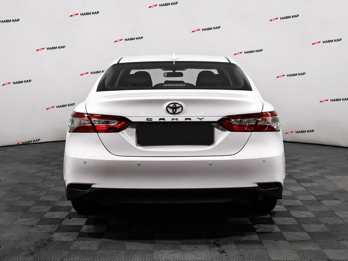 Toyota Camry с пробегом — 2021 год. Фото: #5