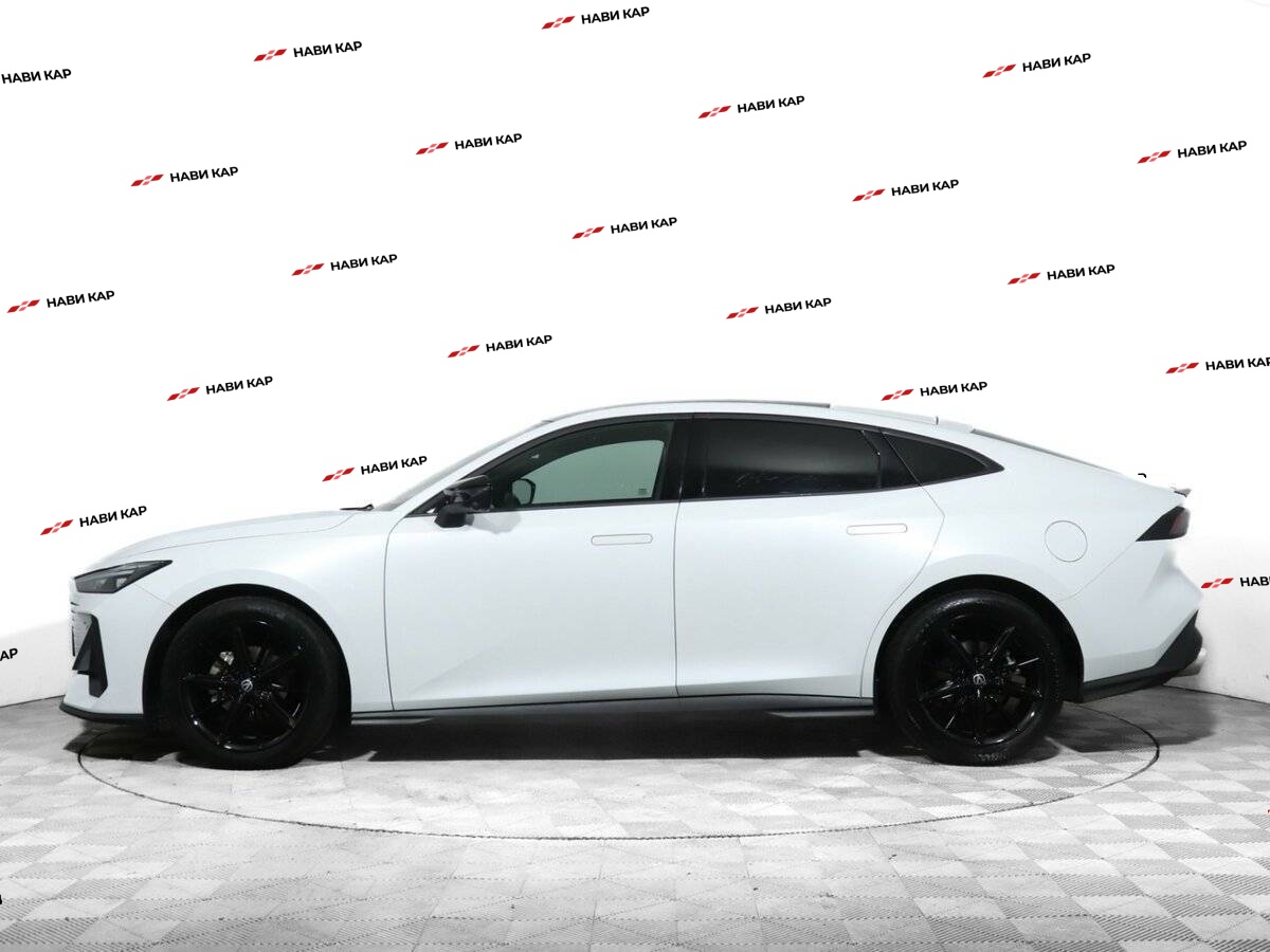 Changan UNI-V с пробегом — 2022 год. Фото: #6