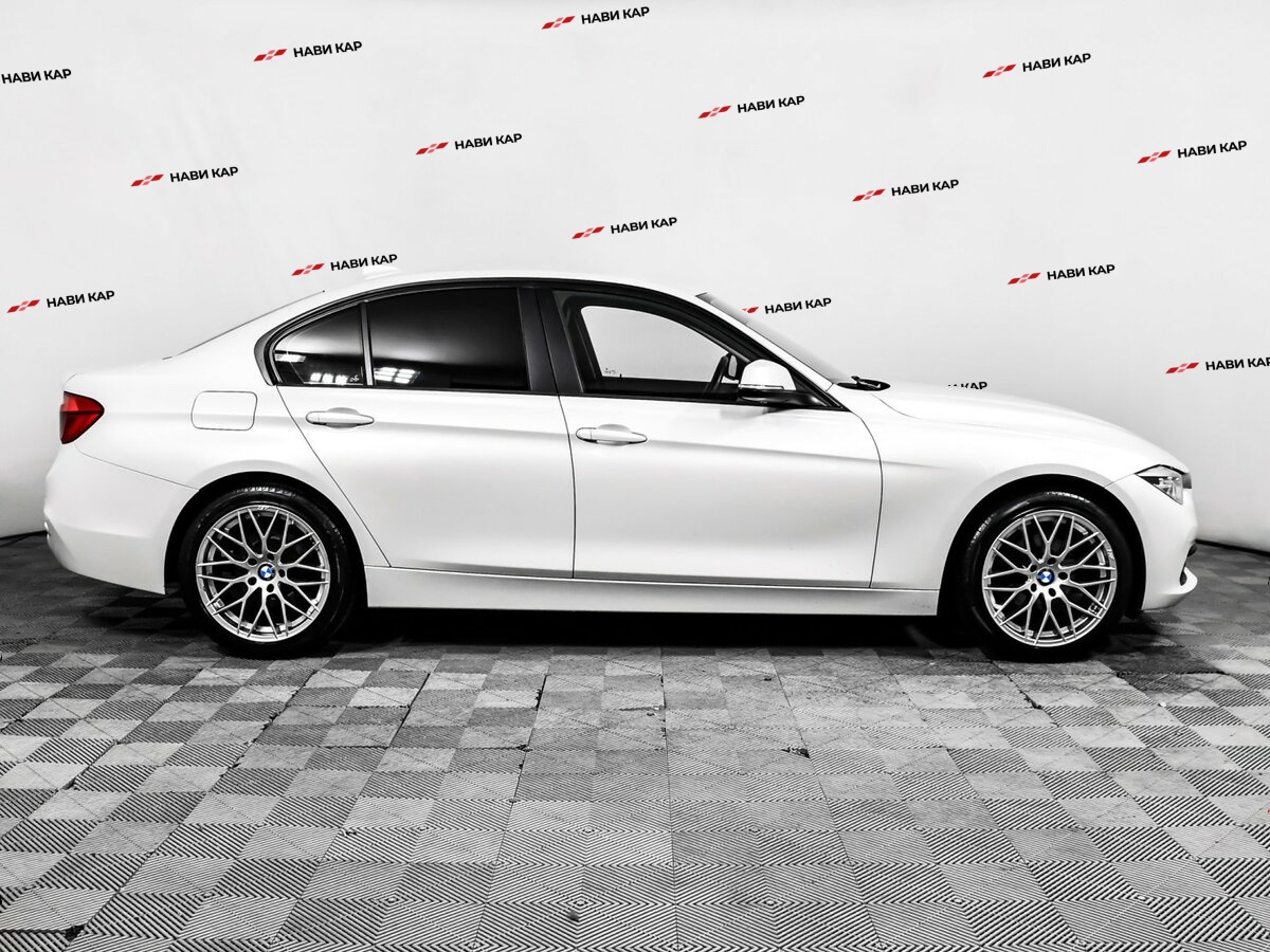 BMW 3 серии с пробегом — 2017 год. Фото: #3