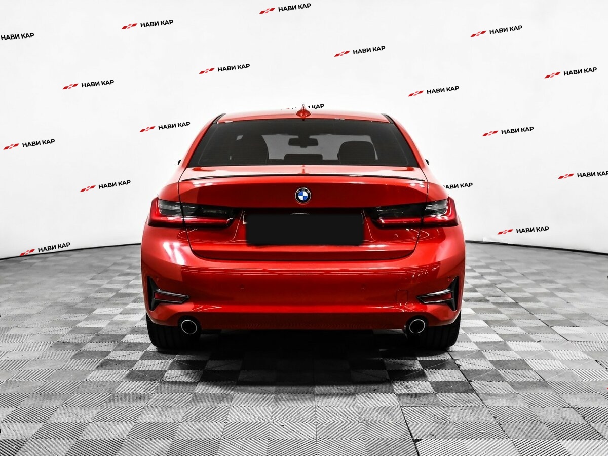 BMW 3 серии с пробегом — 2019 год. Фото: #4