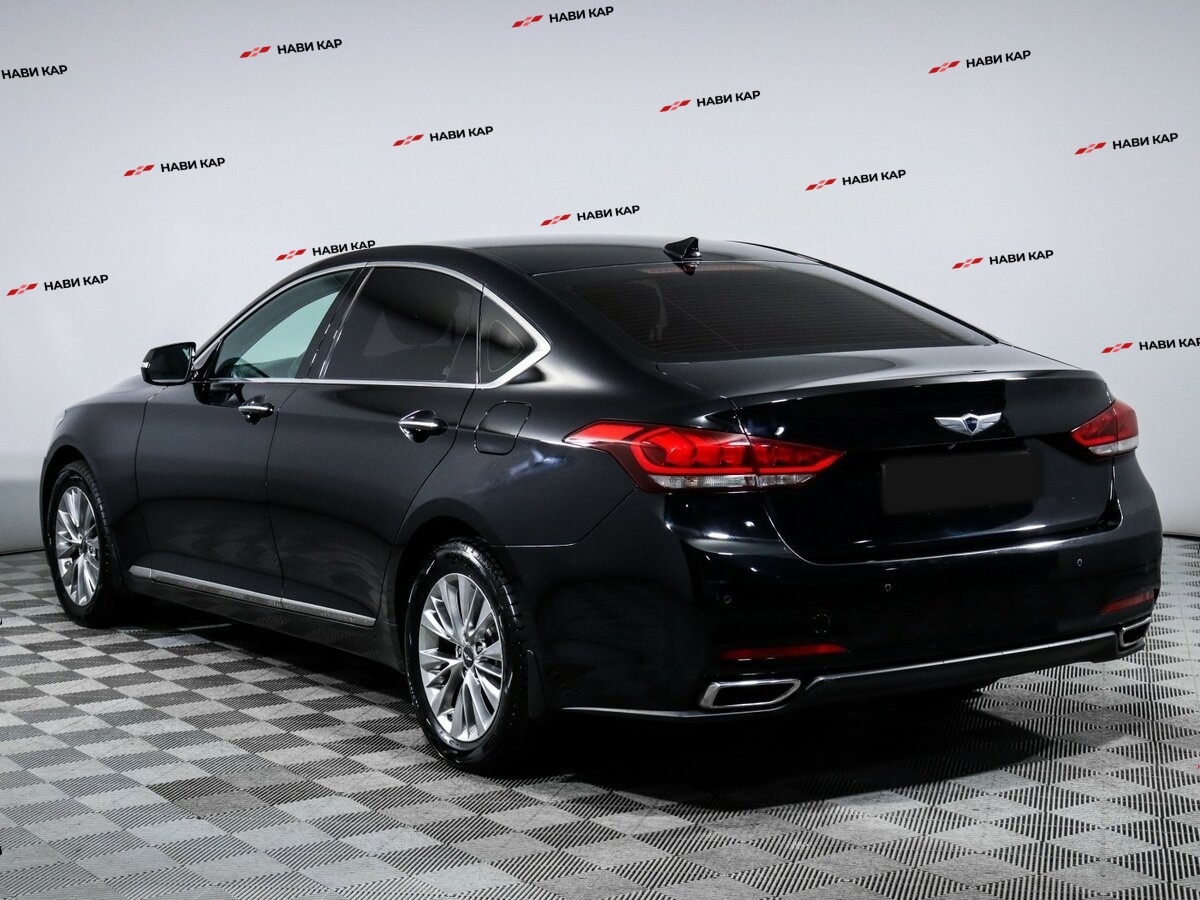 Hyundai Genesis с пробегом — 2016 год. Фото: #5