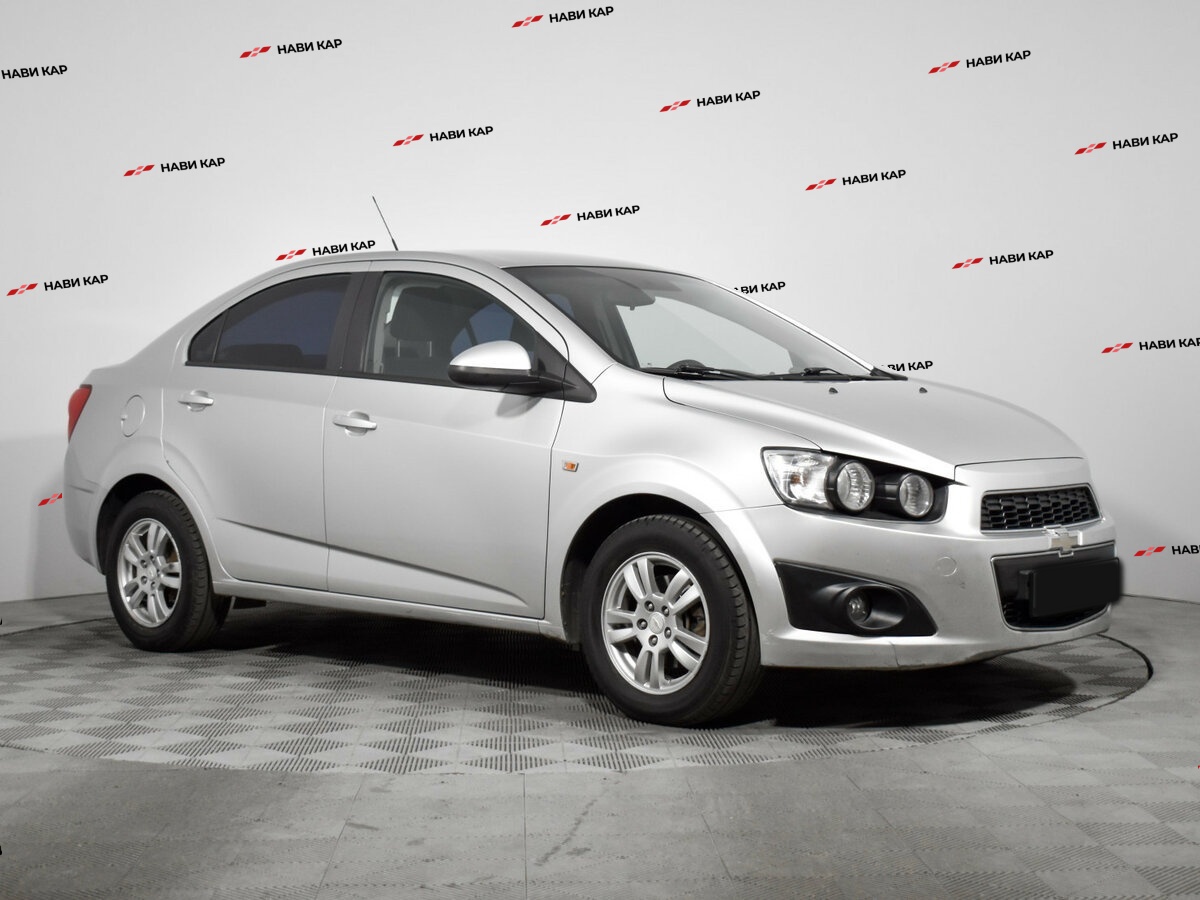 Chevrolet Aveo с пробегом — 2014 год. Фото: #2