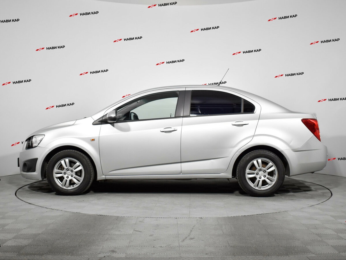 Chevrolet Aveo с пробегом — 2014 год. Фото: #7