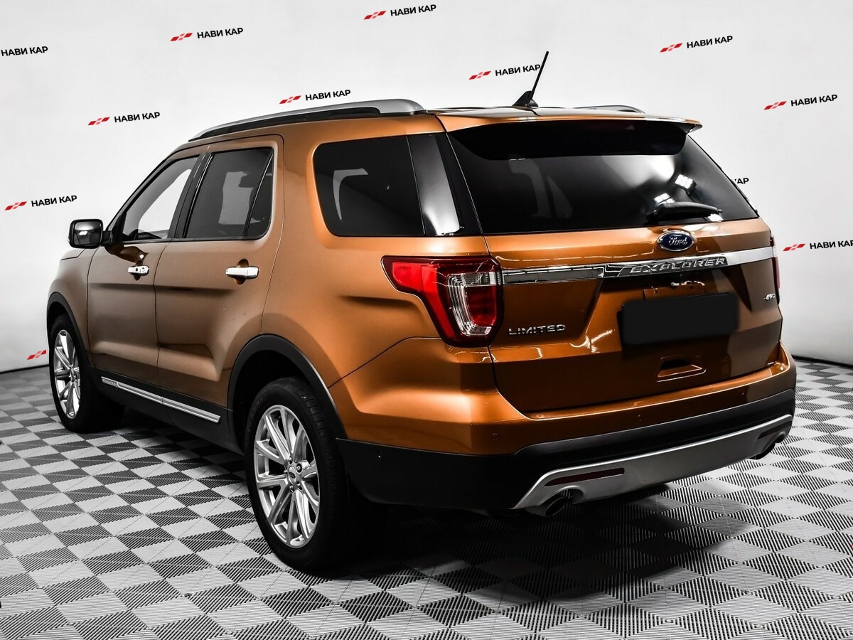 Ford Explorer с пробегом — 2018 год. Фото: #6