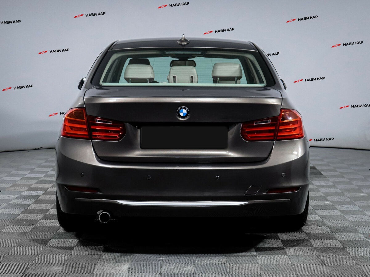BMW 3 серии с пробегом — 2012 год. Фото: #4