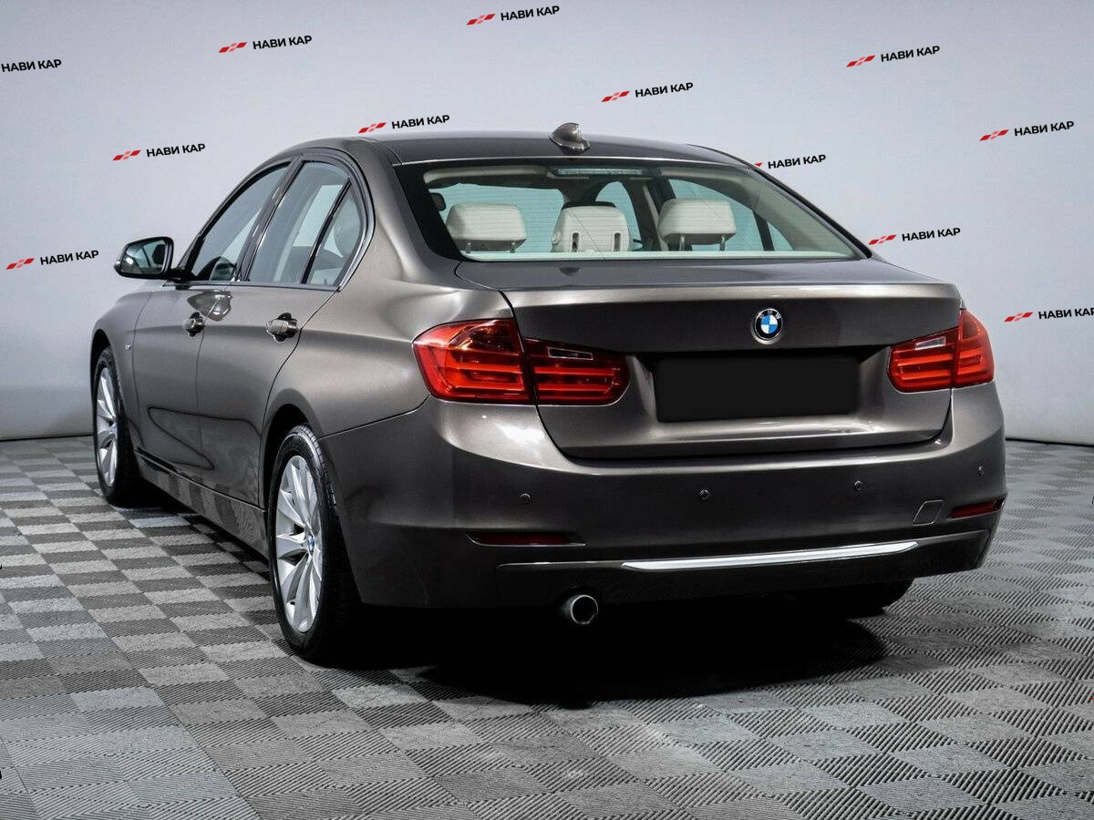 BMW 3 серии с пробегом — 2012 год. Фото: #5