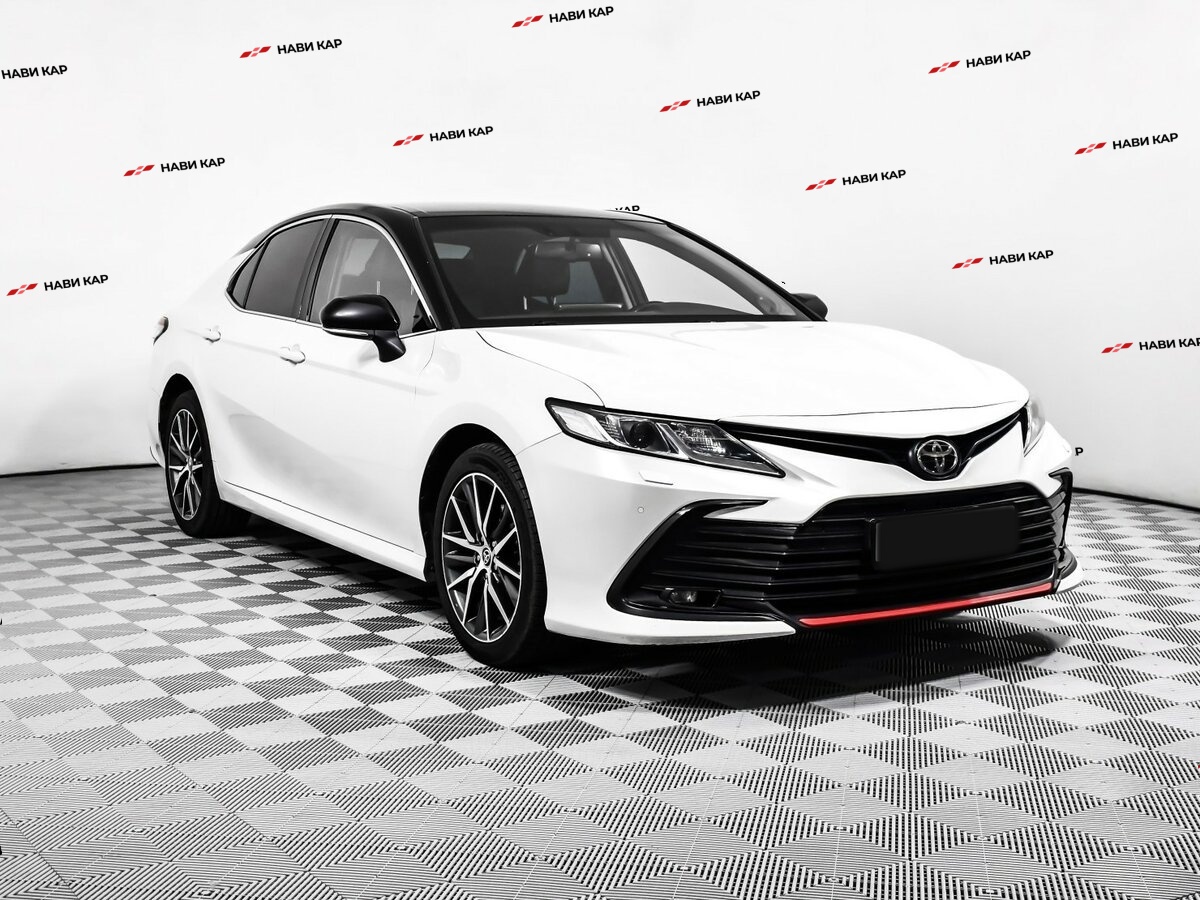 Toyota Camry с пробегом — 2021 год. Фото: #2
