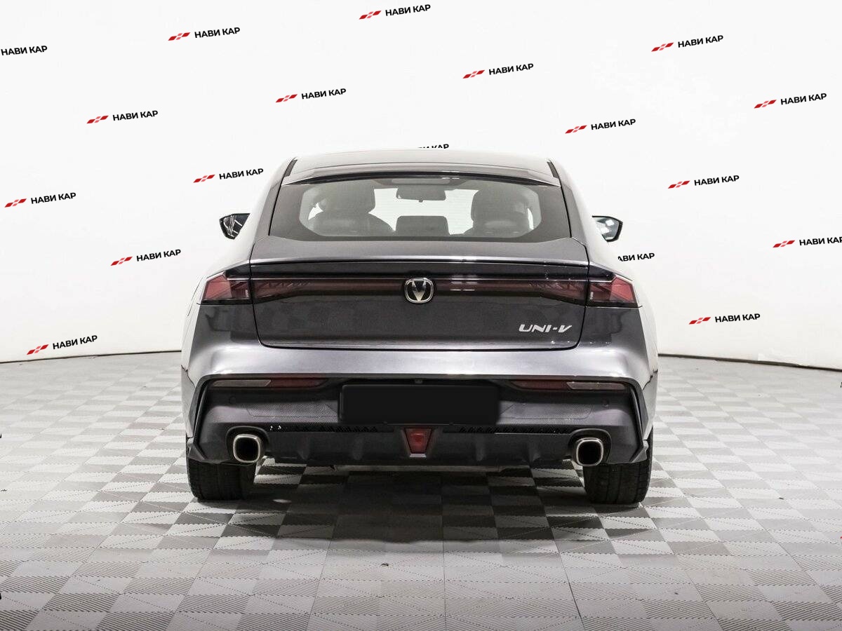 Changan UNI-V с пробегом — 2023 год. Фото: #4