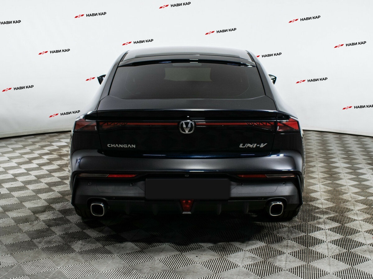 Changan UNI-V с пробегом — 2022 год. Фото: #4