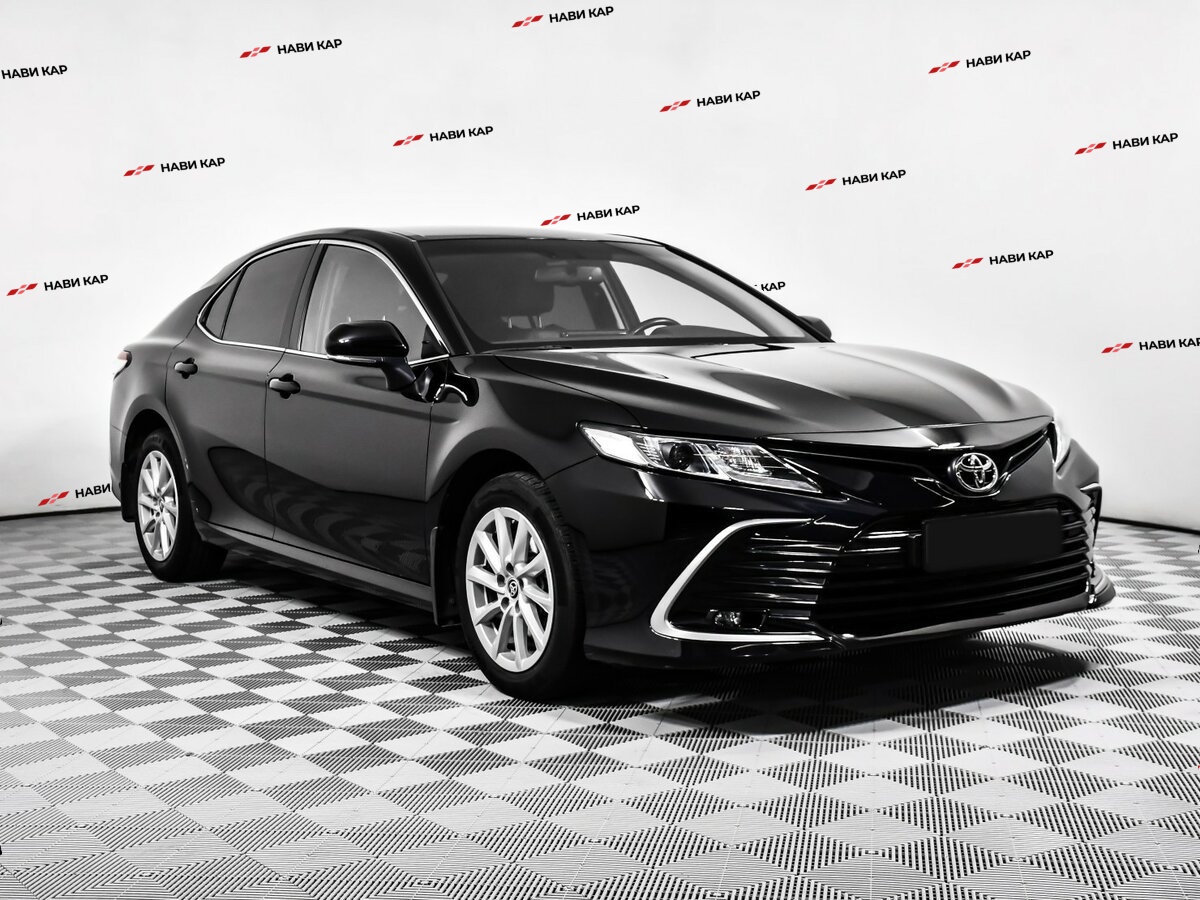 Toyota Camry с пробегом — 2021 год. Фото: #2