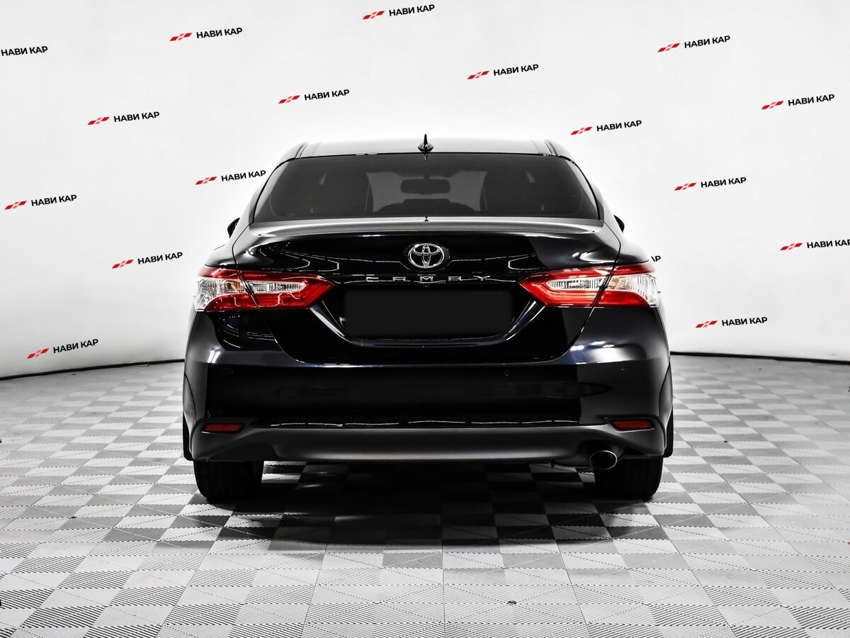 Toyota Camry с пробегом — 2021 год. Фото: #5