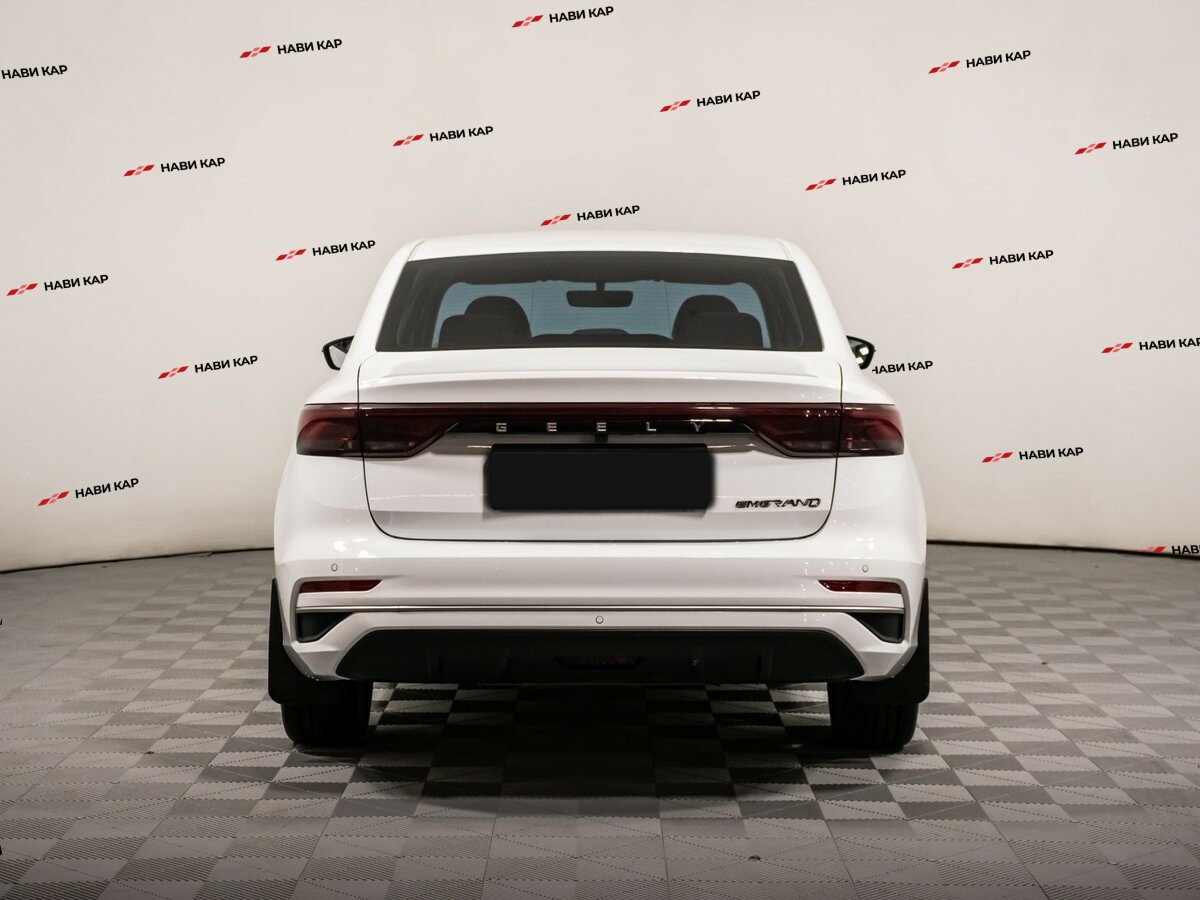 Geely Emgrand с пробегом — 2023 год. Фото: #4