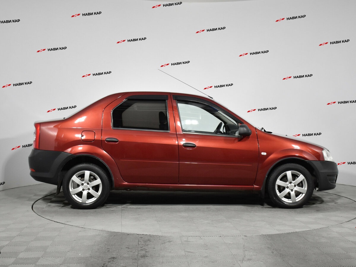 Renault Logan с пробегом — 2013 год. Фото: #3