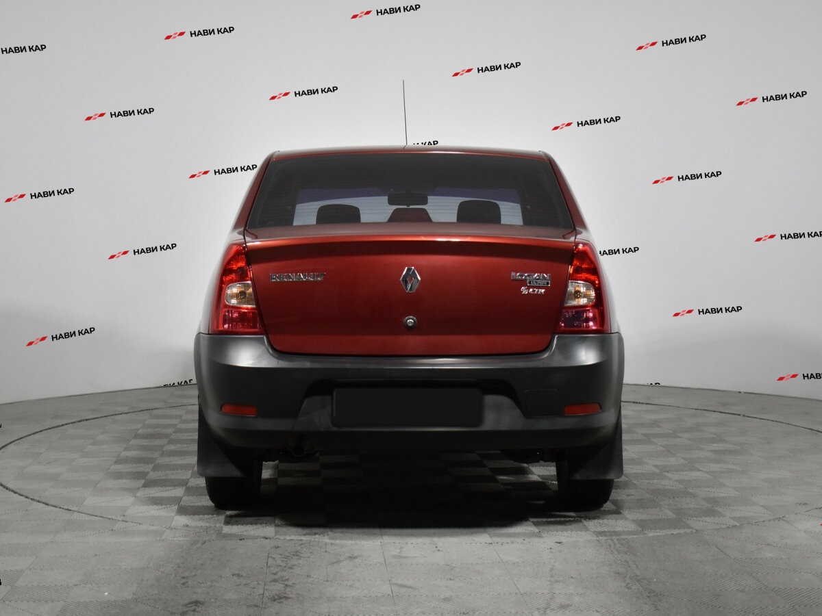 Renault Logan с пробегом — 2013 год. Фото: #5