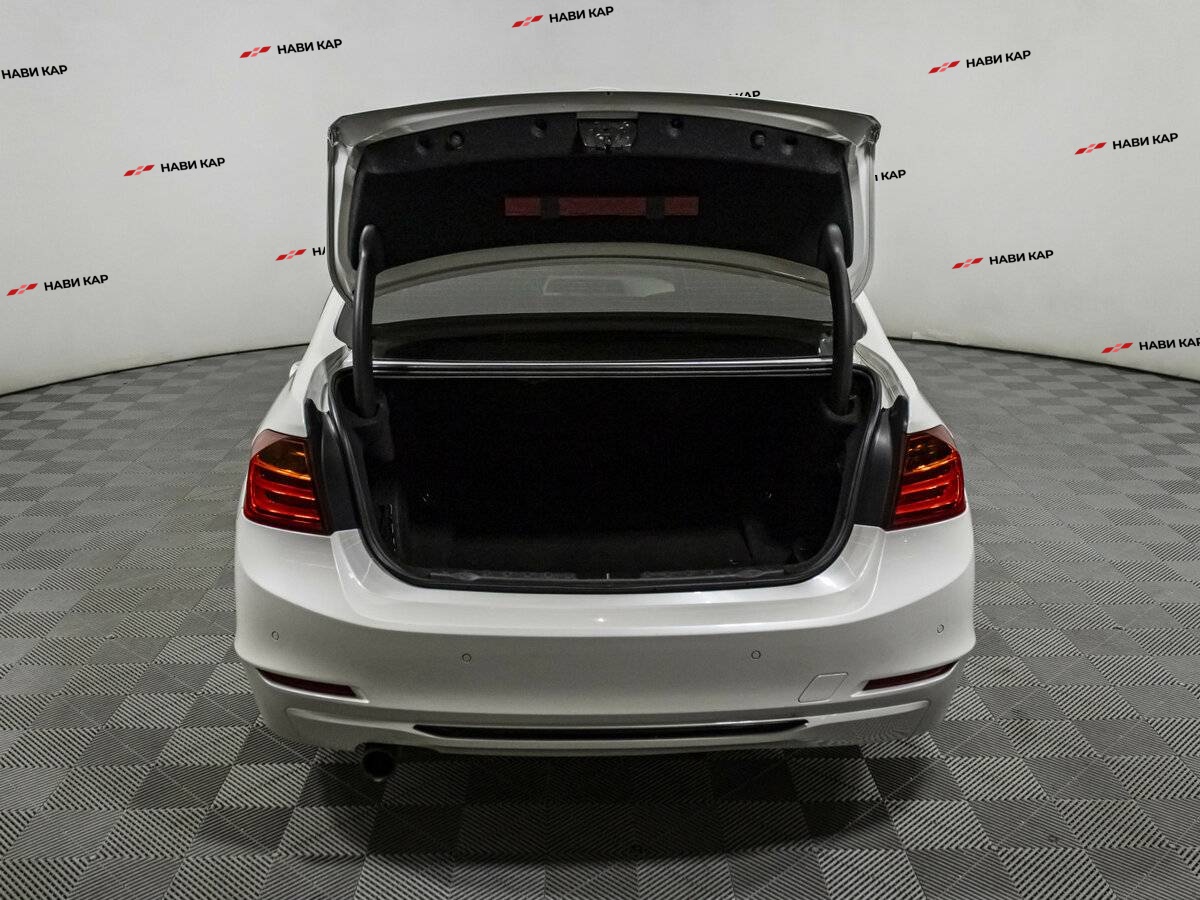 BMW 3 серии с пробегом — 2014 год. Фото: #12