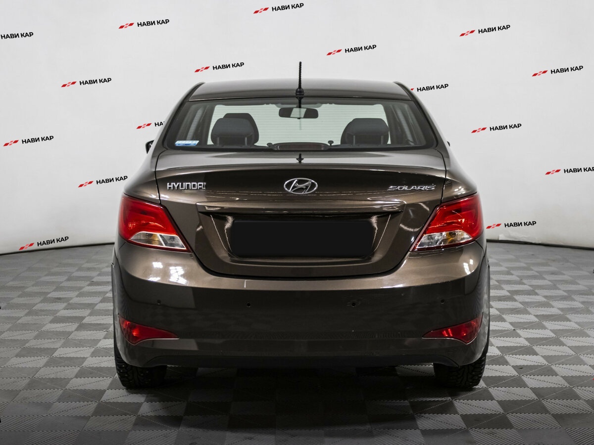 Hyundai Solaris с пробегом — 2015 год. Фото: #5
