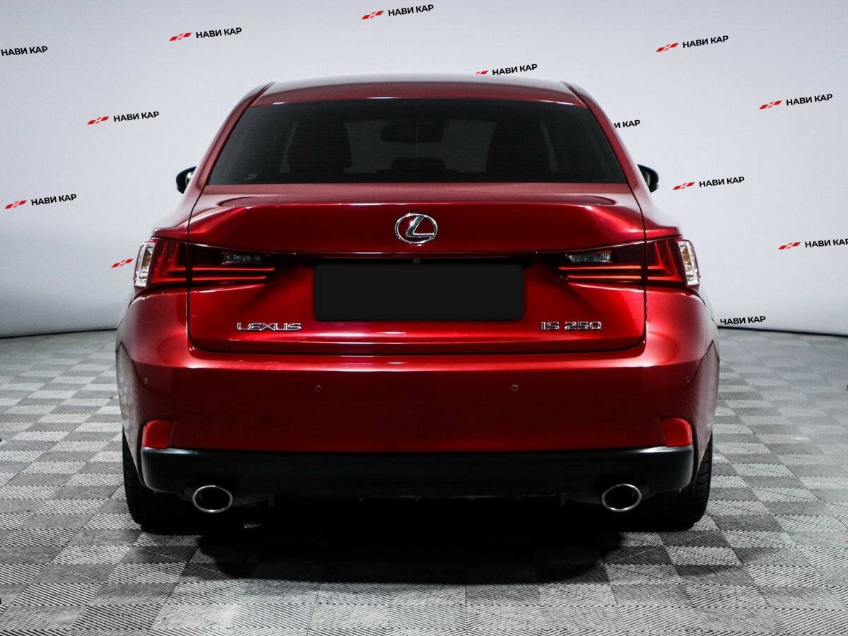 Lexus IS с пробегом — 2013 год. Фото: #4