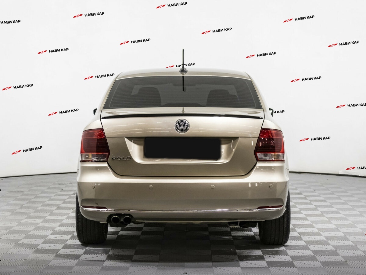 Volkswagen Polo с пробегом — 2018 год. Фото: #4