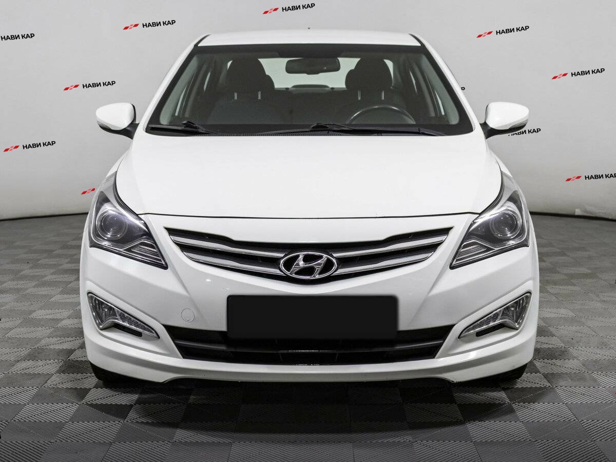 Hyundai Solaris с пробегом — 2015 год. Фото: #1