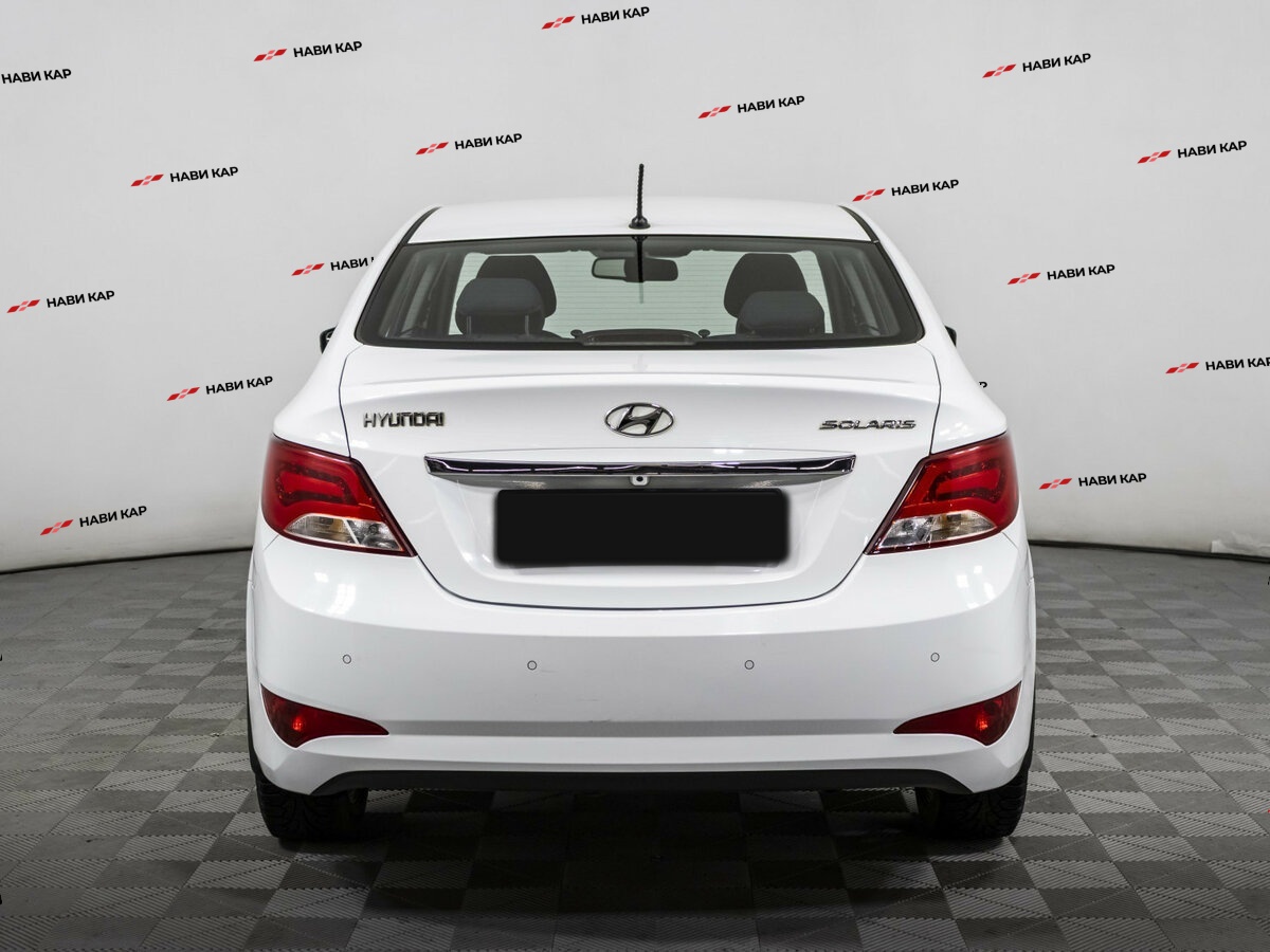 Hyundai Solaris с пробегом — 2015 год. Фото: #5