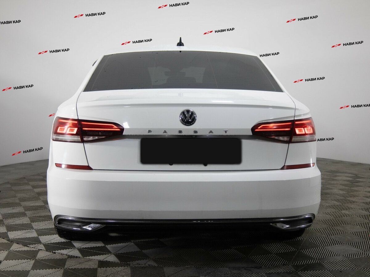 Volkswagen Passat с пробегом — 2020 год. Фото: #4