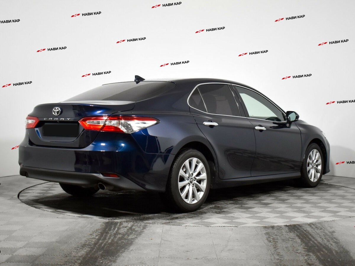 Toyota Camry с пробегом — 2018 год. Фото: #3