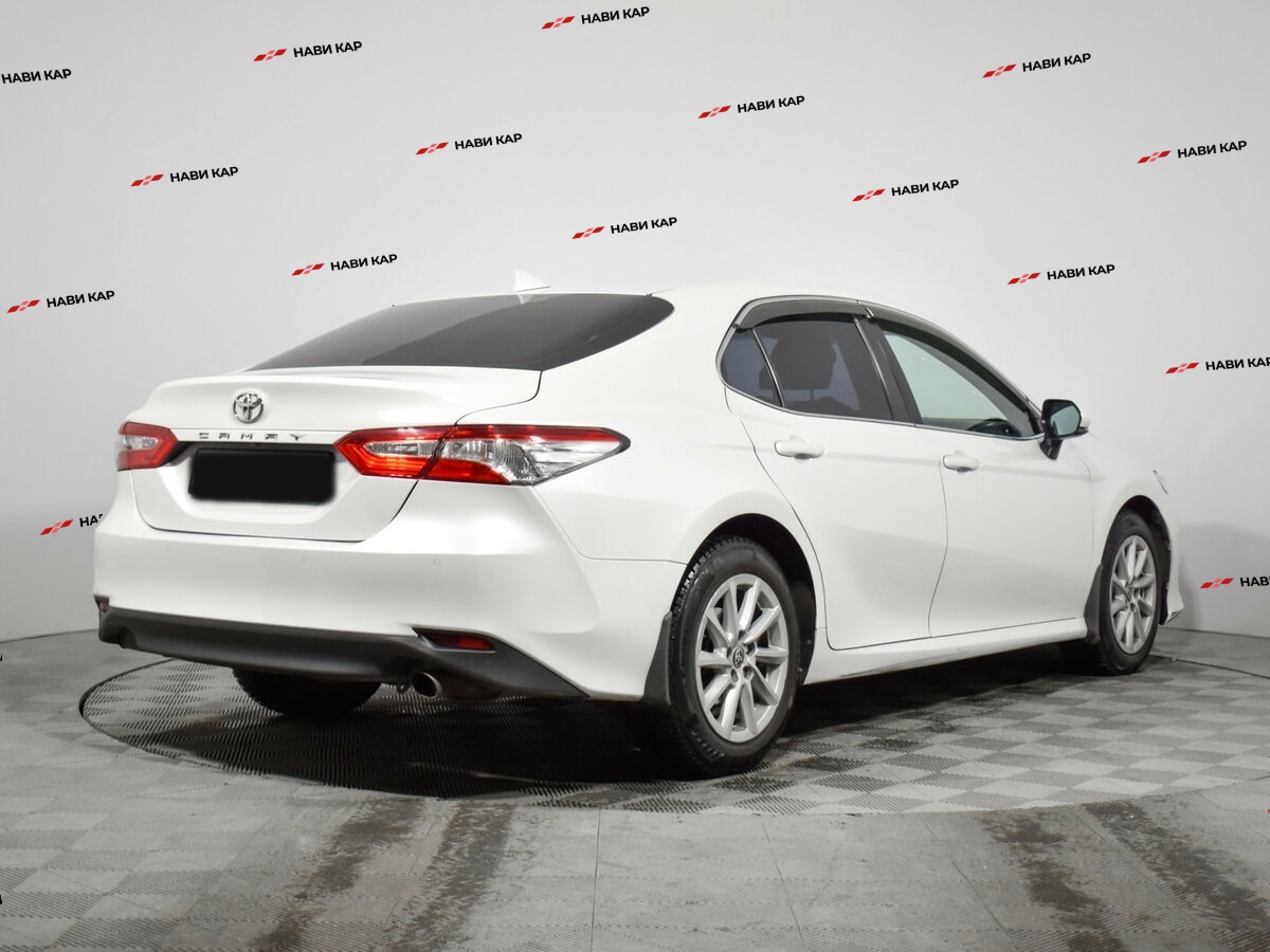 Toyota Camry с пробегом — 2022 год. Фото: #3
