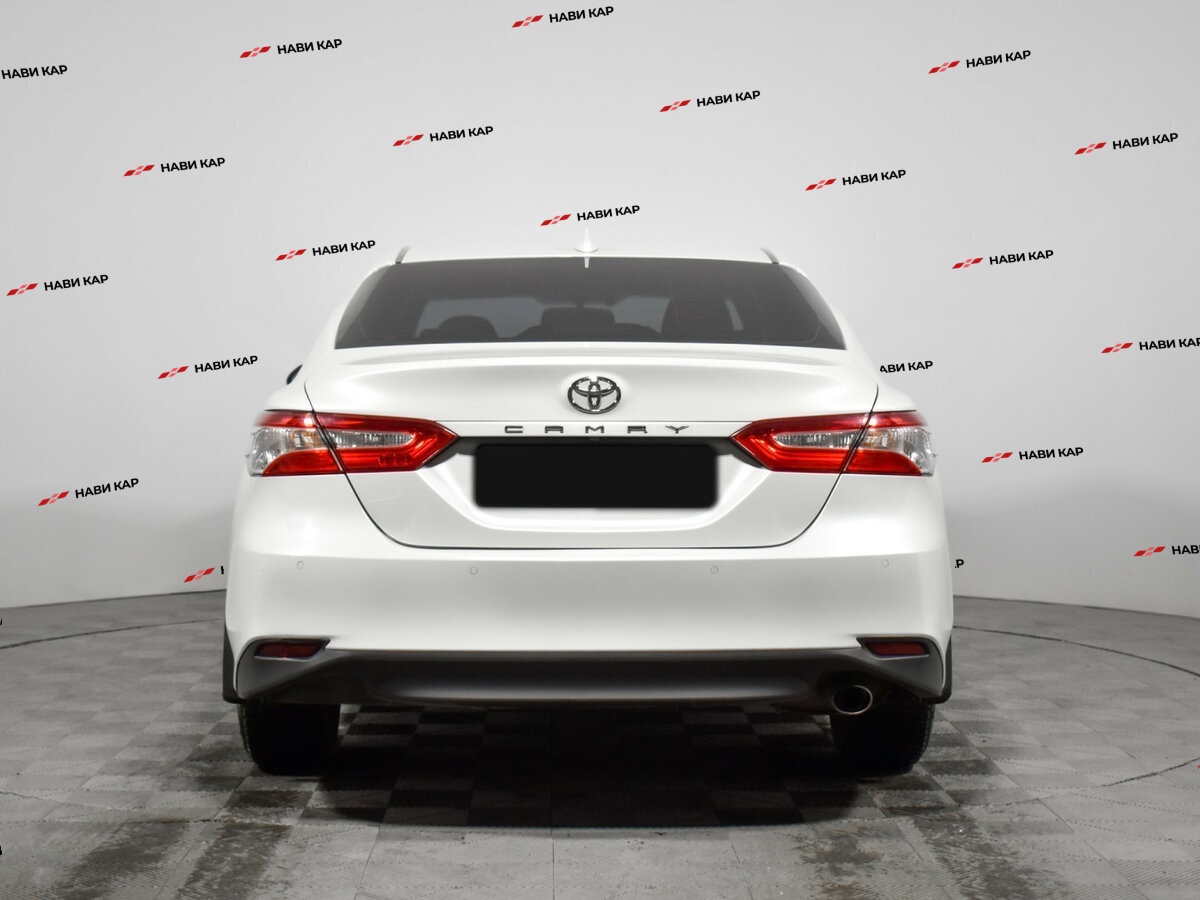 Toyota Camry с пробегом — 2022 год. Фото: #4